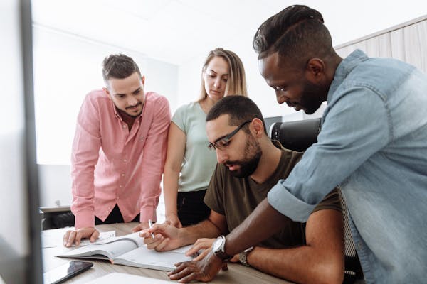 كيف تبني موقعًا إلكترونيًا يعكس علامتك التجارية